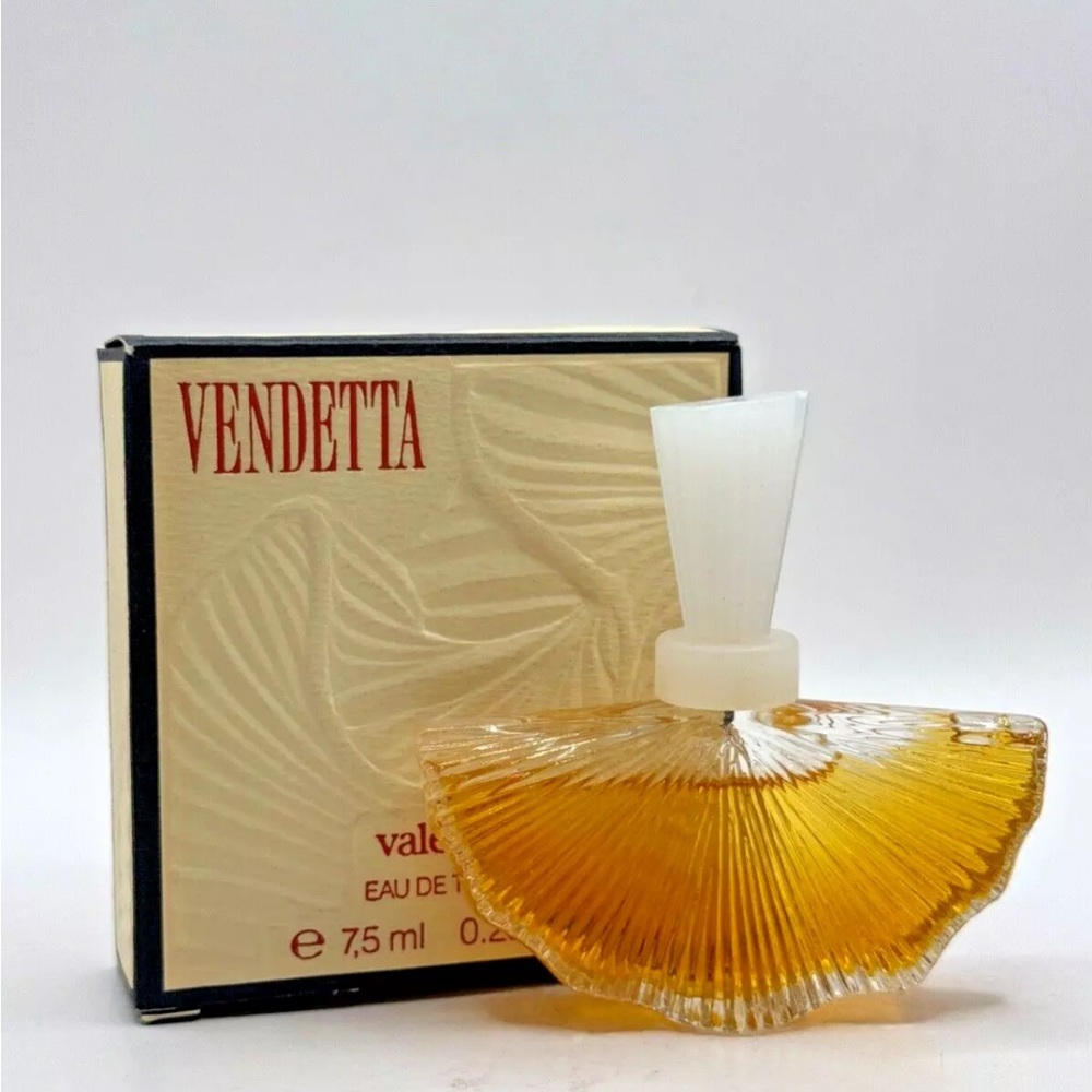 Vendetta Vendetta Donna Eau de Toilette by Valentino - Ultra Rare Vintage 1991